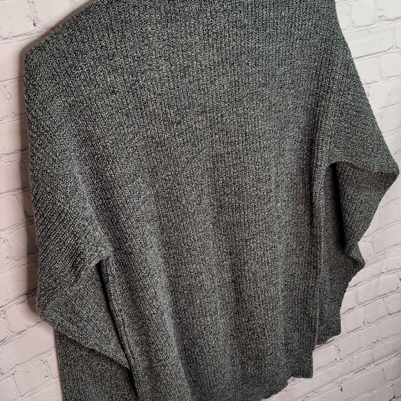 LE Tigre Classic Pullover Sweater XLT - Picture 8 of 10